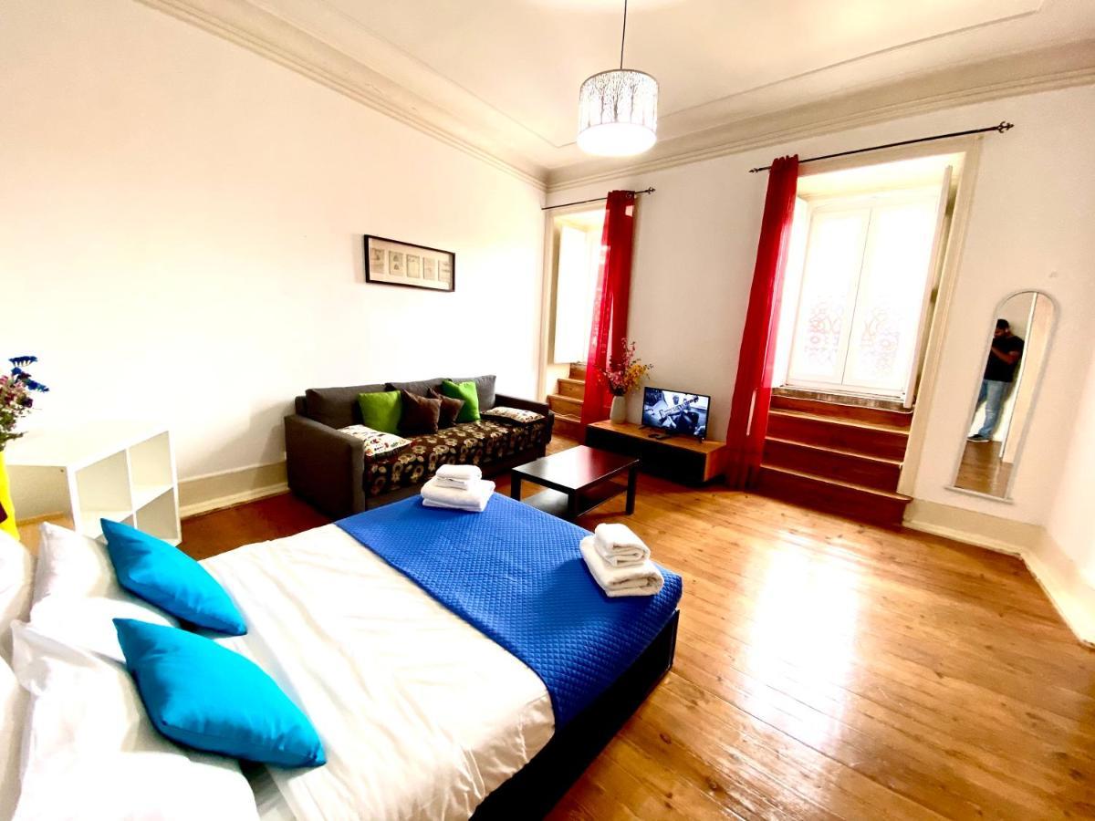 Classic Chiado 1 - Central Guest House Room With Shared Bathroom Lissabon Buitenkant foto