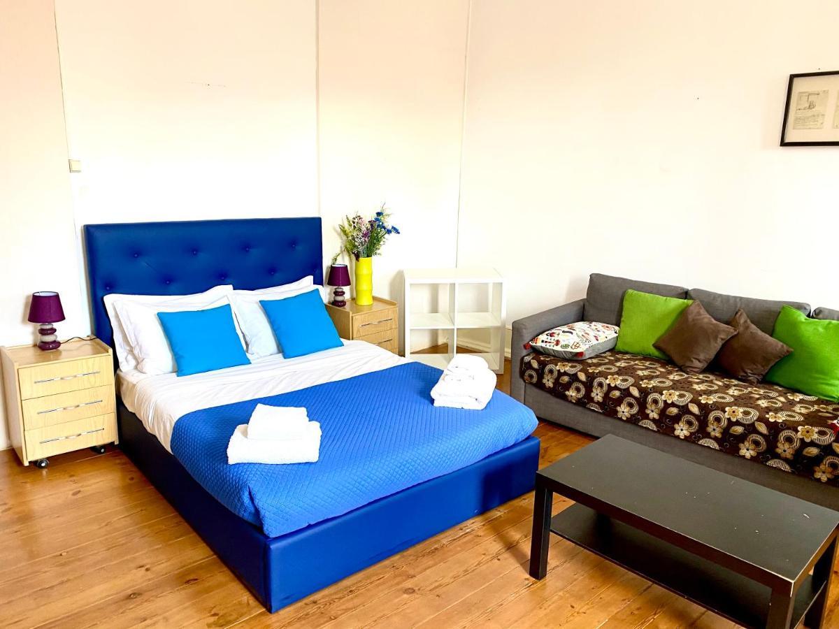 Classic Chiado 1 - Central Guest House Room With Shared Bathroom Lissabon Buitenkant foto