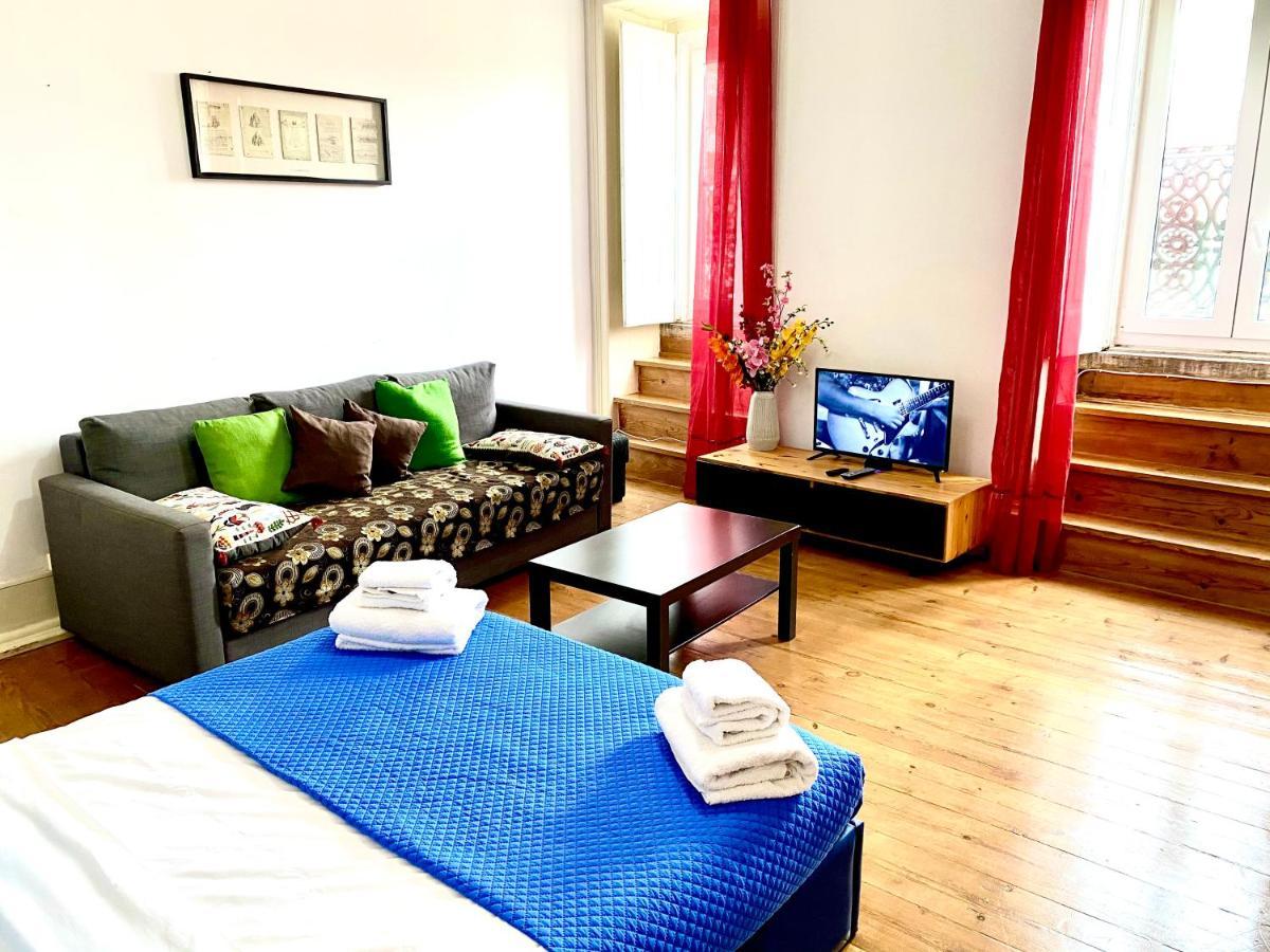 Classic Chiado 1 - Central Guest House Room With Shared Bathroom Lissabon Buitenkant foto